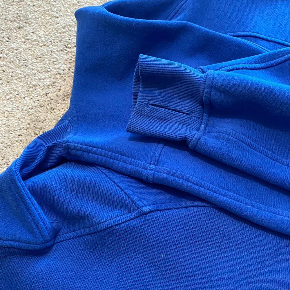 Lululemon Scuba Oversized Half-Zip Hoodie
Cerulean Blue - Picture 13 of 14